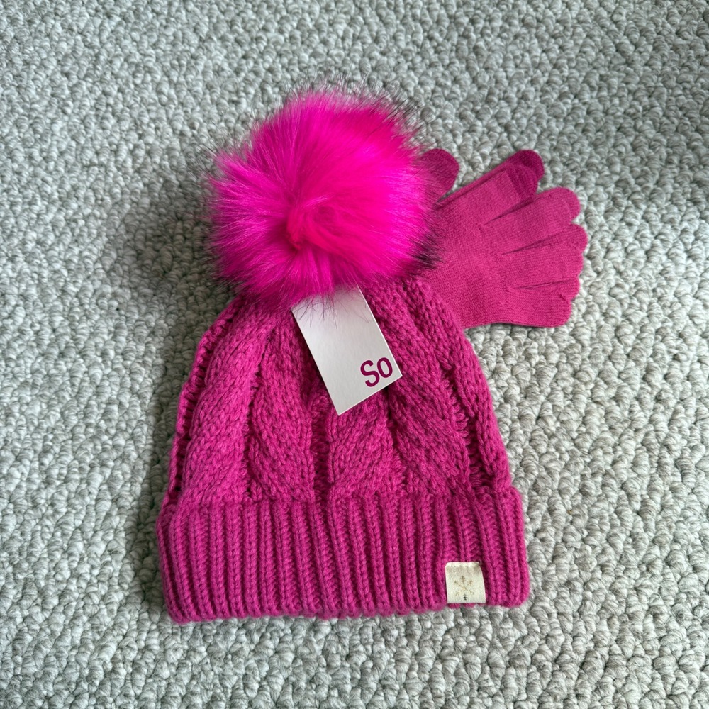 SO Hot Pink Cable Knit Beanie and Gloves Set Faux Fur Pom‎ Size M/L